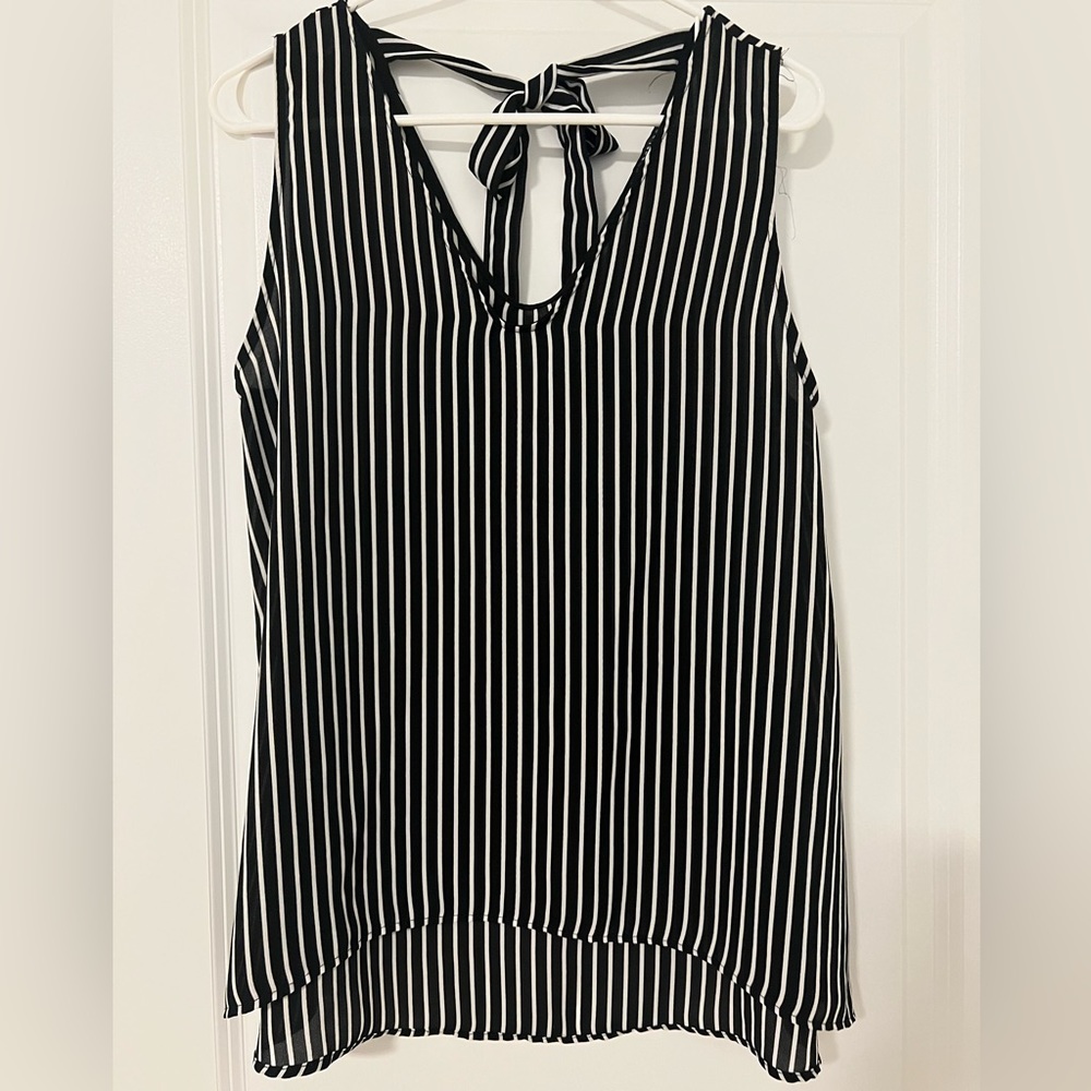 West Kei Black Striped Medium Tank Top